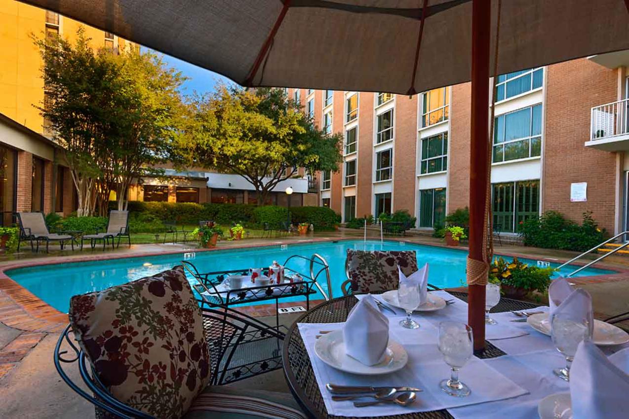 WINCO's 1150 Series windows provided a dramatic aesthetic improvement to the brick façade at Hallmark 