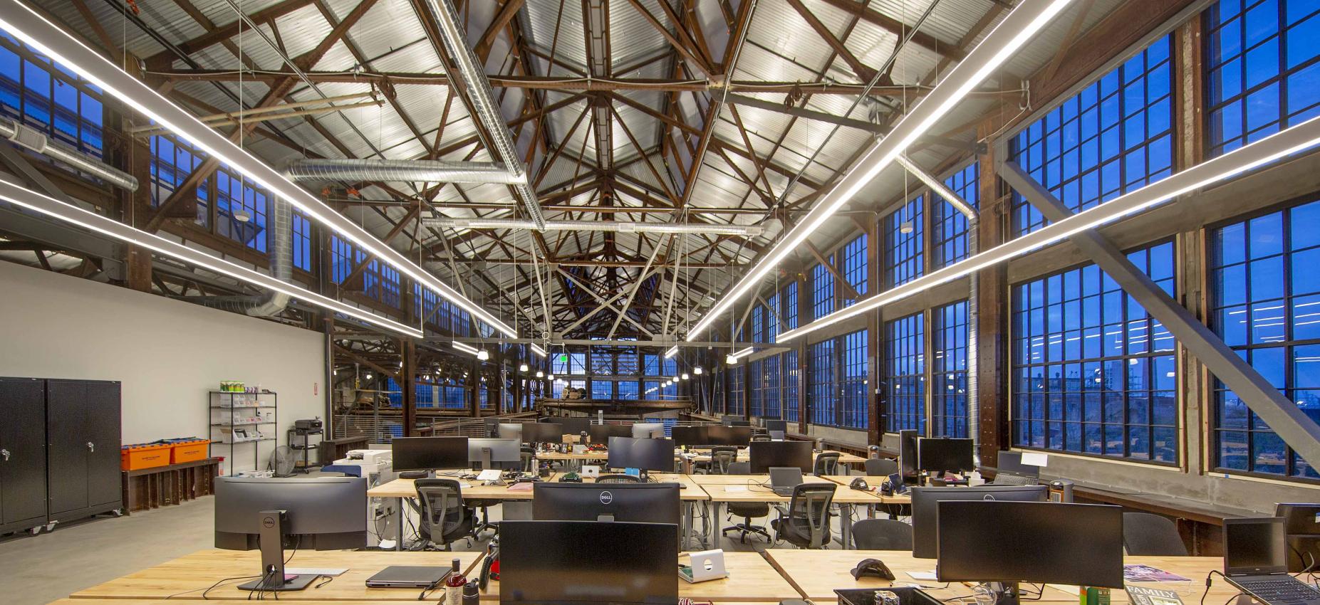 Winco supplied the 3250 Steel Replica window series for Pier 70’s Buildings 115 and 116.