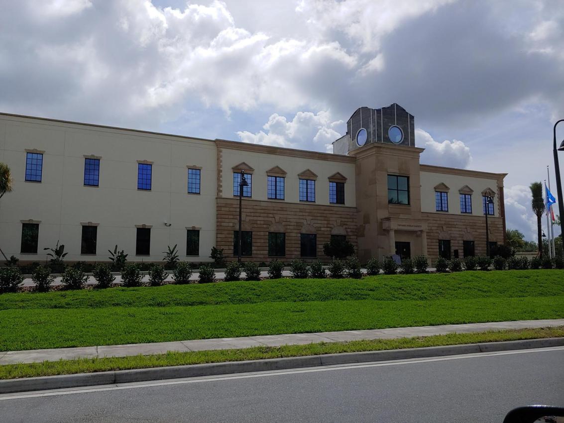 Tavares Public Safety Complex using Winco’s 3350 fixed window series that meet FEMA P-361 standards for tornado and hurricane safety ratings. 