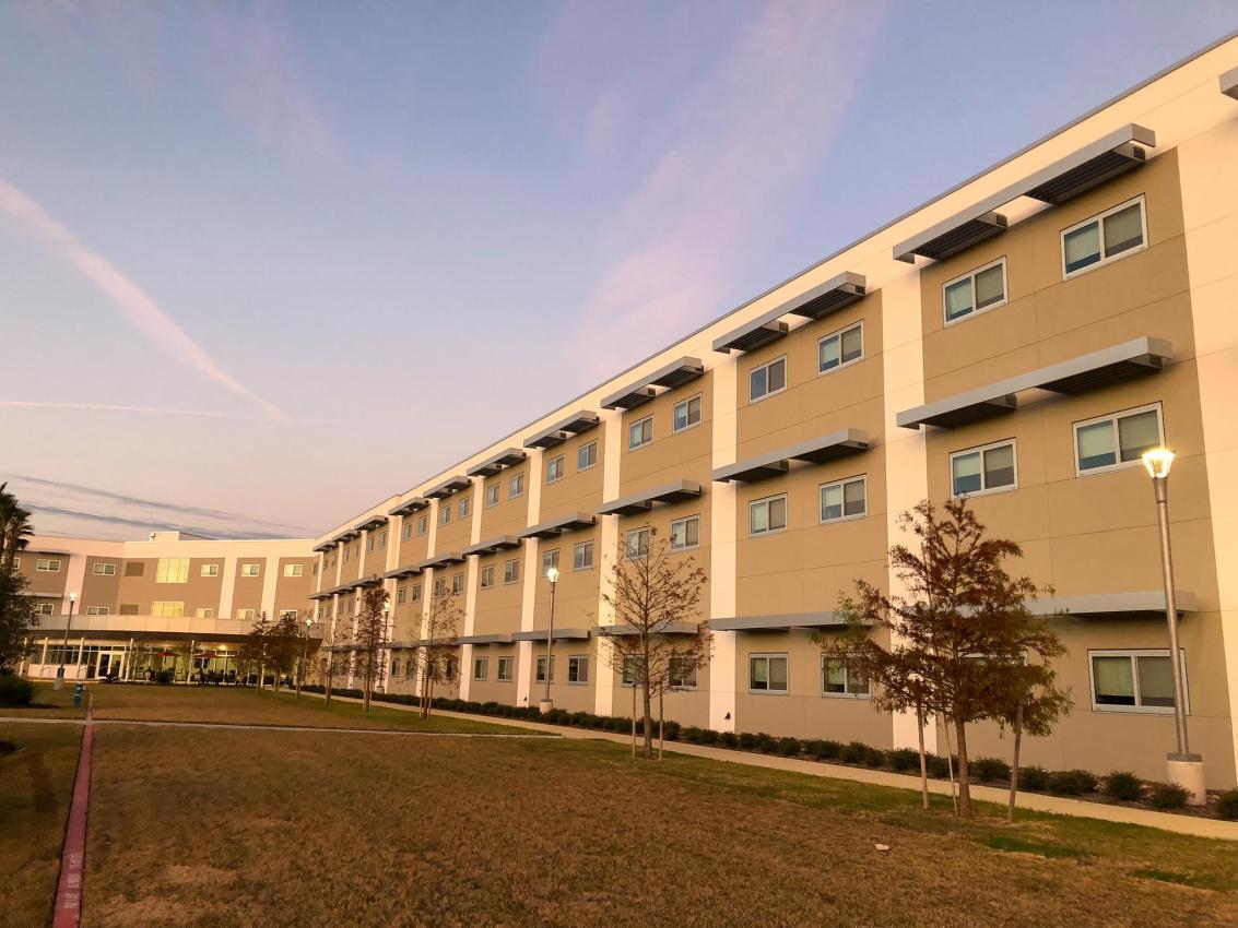 Winco's 3600 fixed & sliding acoustic windows were installed so students at IUOE Training and Conference Center can observe operations while receiving instruction in a quiet space.