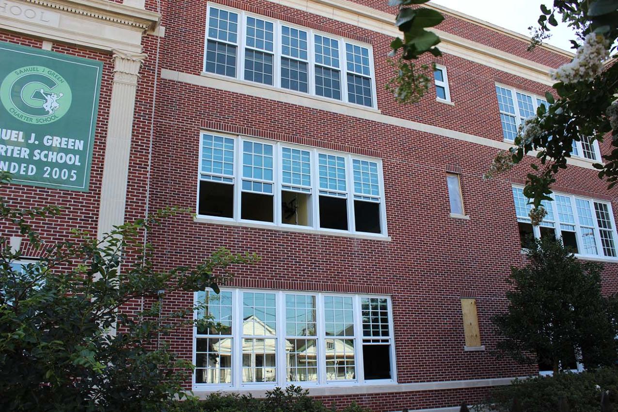 Winco Window replicated the exact profiles from Samuel Green’s original building by creating custom perimeter profiles and installing the Winco 4500S Double Hung windows.