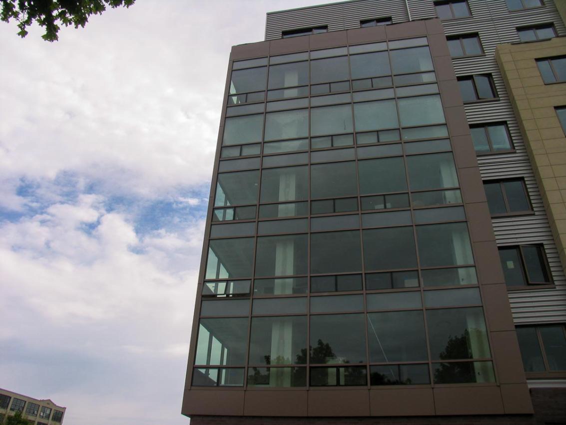 Third Square Apartments using Winco's 3325 Zero Sightline Window Series.