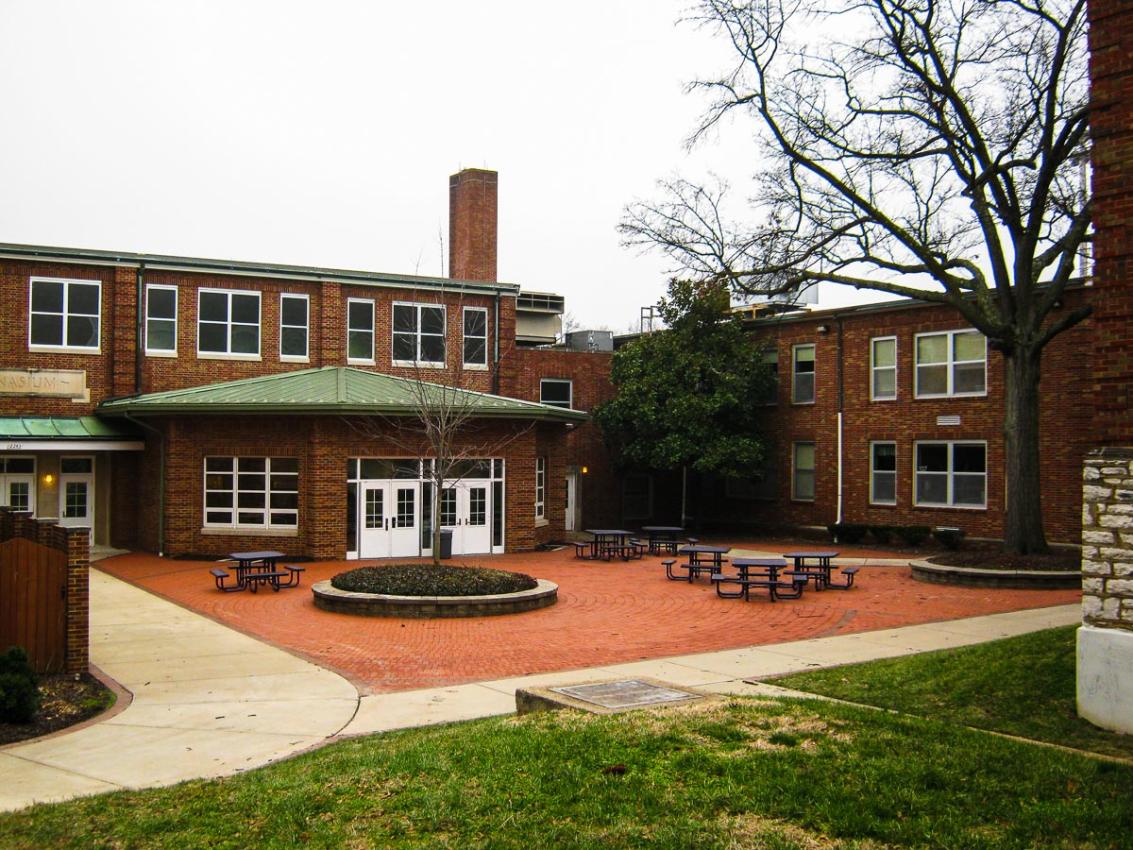 Brentwood High School using Winco's 4410 Single Hung Window Series.