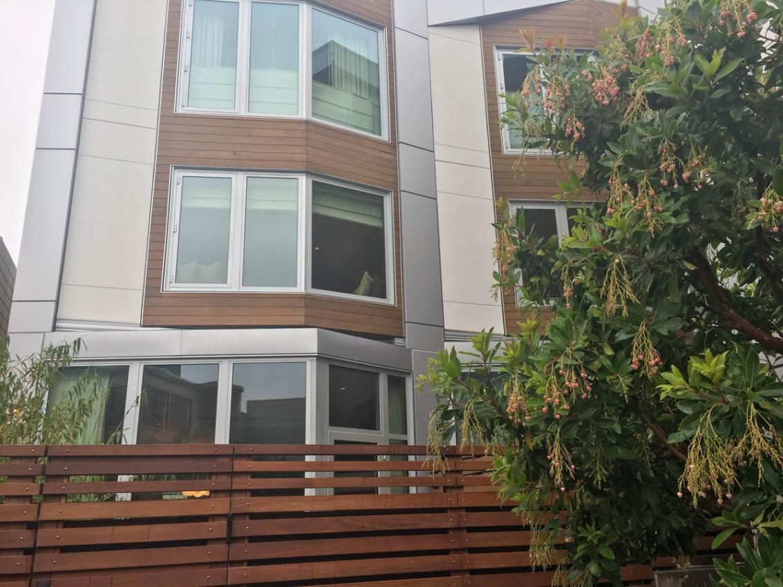 The Pacific Townhomes using Winco's 1450 window series. 