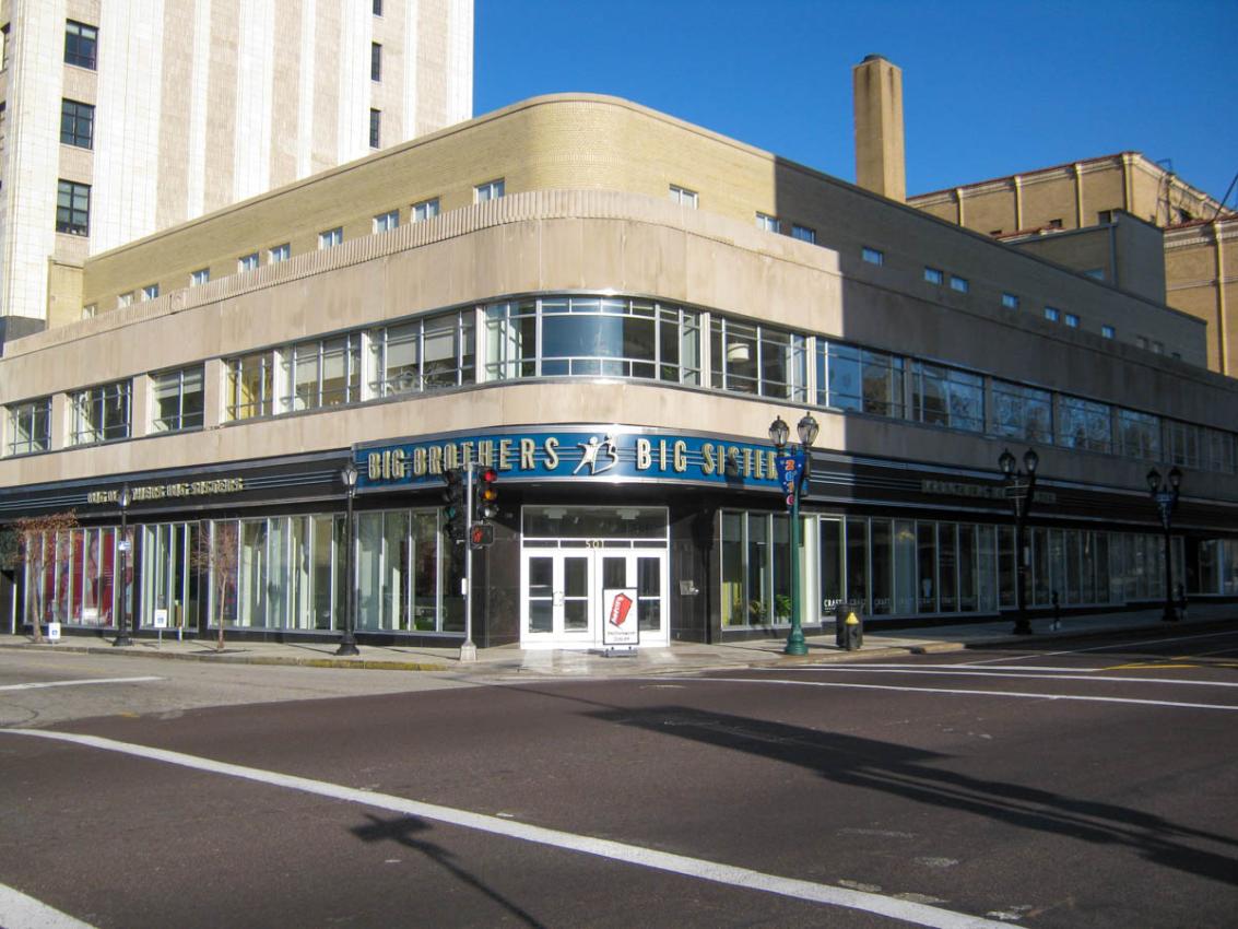 Big Brothers Big Sisters building using Winco's 1150 window series.