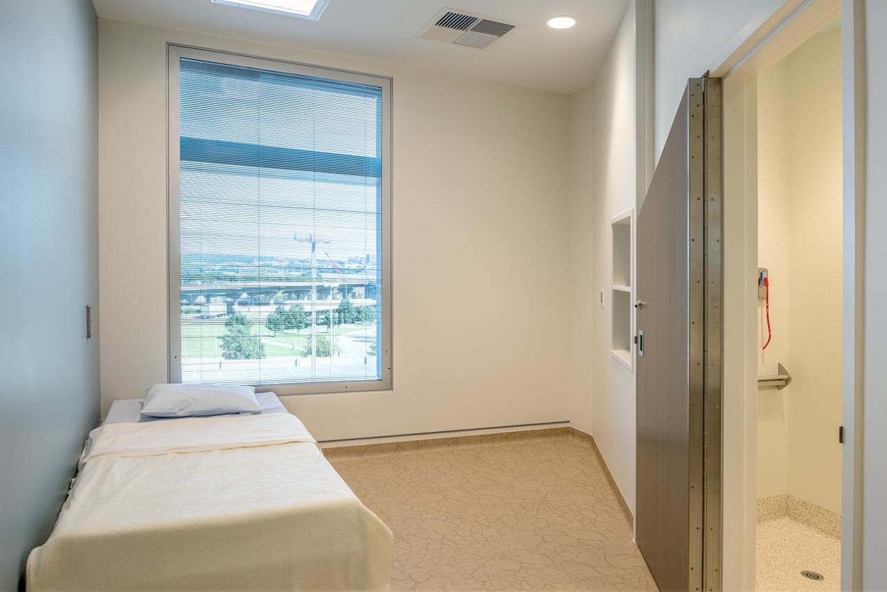 tukh_strawberry-hill-campus