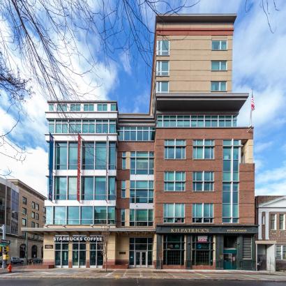Hilton Garden Inn Ithaca using Winco's 1550 window series. photo-by-Kenneth-C.-Zirkel