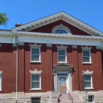 Jefferson Barracks Building uses Winco's 4500 double hung window series to replicate the original historic windows.