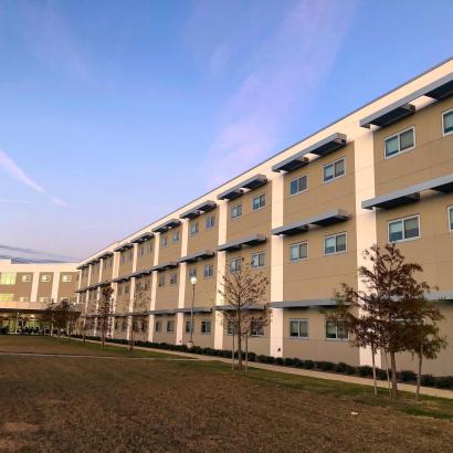 Winco's 3600 fixed & sliding acoustic windows were installed so students at IUOE Training and Conference Center can observe operations while receiving instruction in a quiet space.