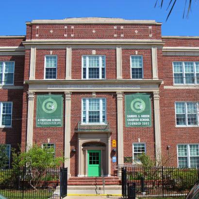 Winco Window replicated the exact profiles from Samuel Green’s original building by creating custom perimeter profiles and installing the Winco 4500S Double Hung windows.